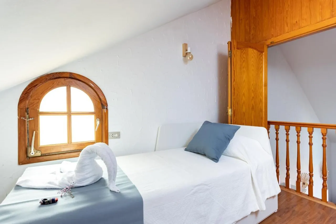 Casa Platano: Oceanview Oasis with Private Pool and Family-Friendly Amenities Villa Poris de Abona
