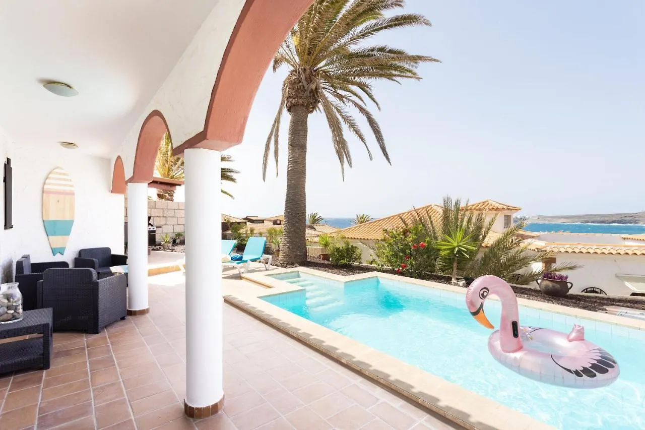 Casa Platano: Oceanview Oasis with Private Pool and Family-Friendly Amenities Villa Poris de Abona