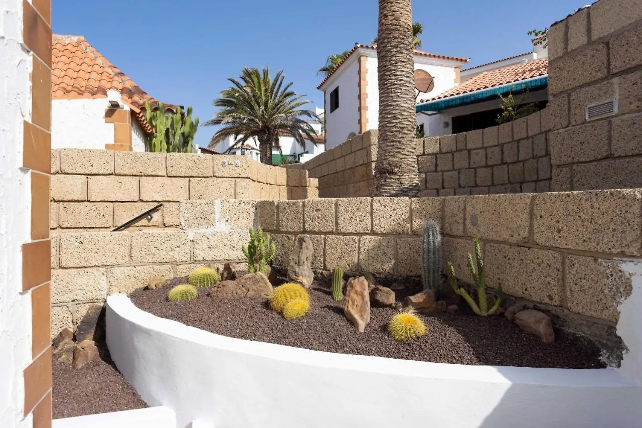 Casa Platano: Oceanview Oasis with Private Pool and Family-Friendly Amenities Villa Poris de Abona